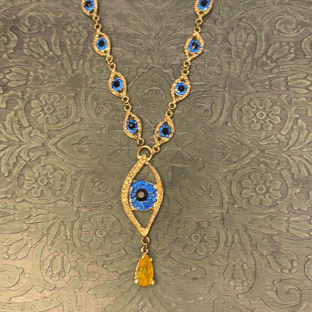 🛑SOLD🛑Sparkly Evil Eye Necklace 🧿